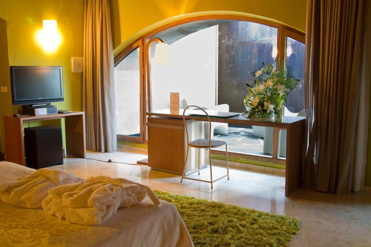 Hotel 4 Estrellas Conventual De Alcantara מראה חיצוני תמונה