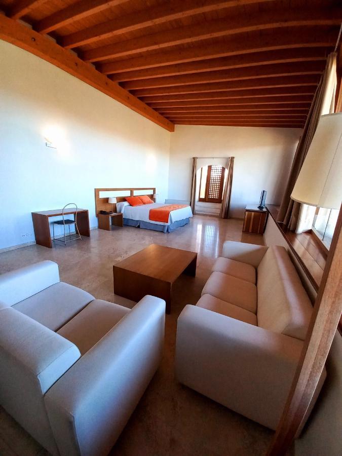 Hotel 4 Estrellas Conventual De Alcantara מראה חיצוני תמונה