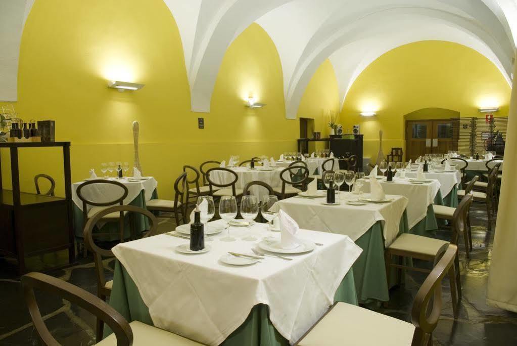 Hotel 4 Estrellas Conventual De Alcantara מראה חיצוני תמונה